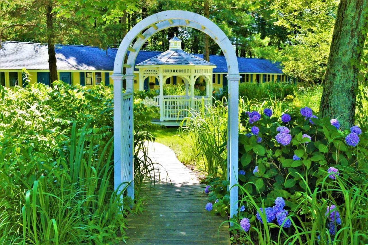 Meris Gardens B&B Bethany Beach Exterior foto
